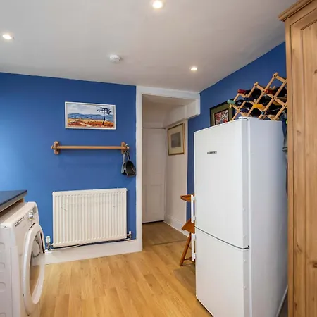 Dom wakacyjny Characterful 5 Bedroom Coastal Sleeps 10 *